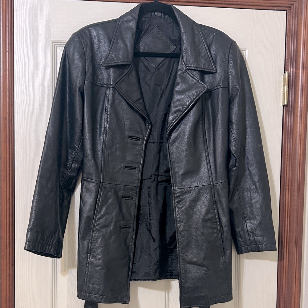 Vintage Jacqueline Ferrar Black Leather Coat with attached belt - Picture 2 of 12